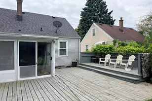2312 Webster St, Racine, WI 53403 - Photo 5