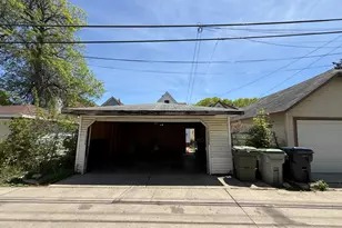 1639 N 28th St, Milwaukee, WI 53208 - Photo 3