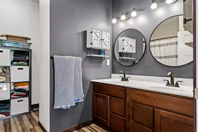 1816  Prairie Pl, Holmen, WI 54636 - Photo 23