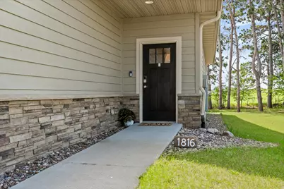 1816  Prairie Pl, Holmen, WI 54636 - Photo 3