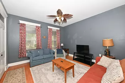 1834 N Dr William Finlayson St, Milwaukee, WI 53212 - Photo 5