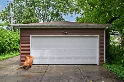 2012 E Newton Ave #2014, Shorewood, WI 53211 - Photo 25