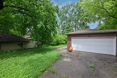 2012 E Newton Ave #2014, Shorewood, WI 53211 - Photo 23