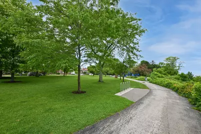 2012 E Newton Ave #2014, Shorewood, WI 53211 - Photo 33