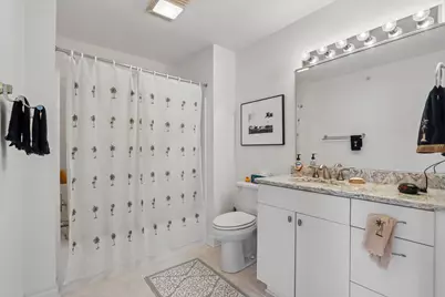 1550 N Warren Ave #113, Milwaukee, WI 53202 - Photo 33