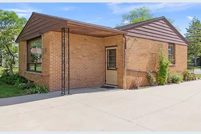 106 N Bruns Ave, Plymouth, WI 53073 - Photo 17