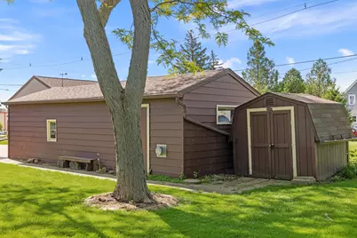 106 N Bruns Ave, Plymouth, WI 53073 - Photo 21