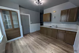 3264 N Holton St, Milwaukee, WI 53212 - Photo 3