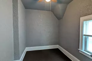 3264 N Holton St, Milwaukee, WI 53212 - Photo 5