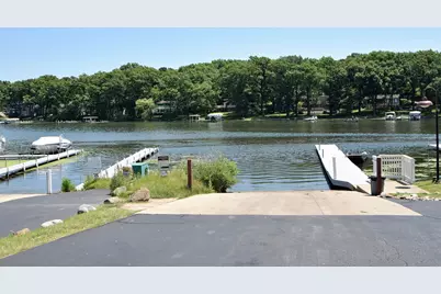 2138  Landings Ln, Delavan, WI 53115 - Photo 31