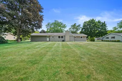 17780  Continental Dr, Brookfield, WI 53045 - Photo 33