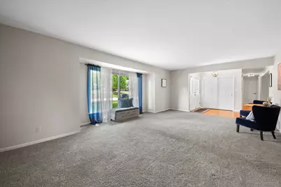 17780  Continental Dr, Brookfield, WI 53045 - Photo 5