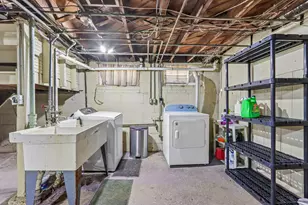 1571 S 74th St, West Allis, WI 53214 - Photo 23