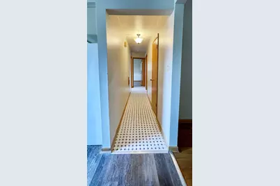 3952 S 43rd St #3954 Upper, Milwaukee, WI 53220 - Photo 9