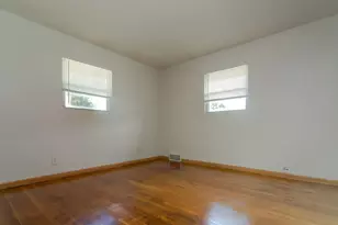 3952 S 43rd St, Milwaukee, WI 53220 - Photo 11