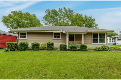 3739 W Parnell Ave, Milwaukee, WI 53221 - Photo 1