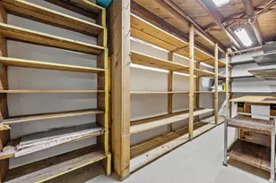 7701 W Warnimont Ave, Milwaukee, WI 53220 - Photo 23