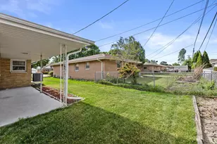 7701 W Warnimont Ave, Milwaukee, WI 53220 - Photo 35