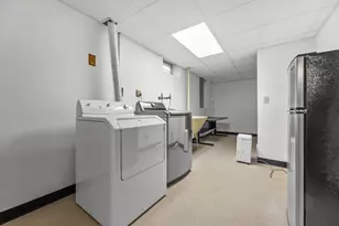 7701 W Warnimont Ave, Milwaukee, WI 53220 - Photo 21