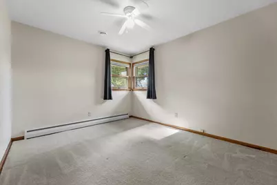 7701 W Warnimont Ave, Milwaukee, WI 53220 - Photo 17