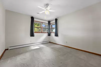 7701 W Warnimont Ave, Milwaukee, WI 53220 - Photo 19