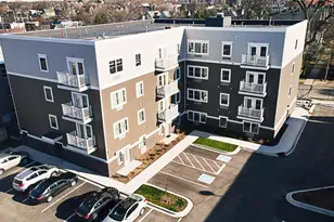 2075 N Cambridge Ave, Milwaukee, WI 53202 - Photo 7