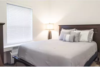 2075 N Cambridge Ave #207, Milwaukee, WI 53202 - Photo 3