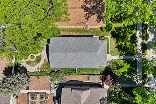 178 W Saveland Ave, Milwaukee, WI 53207 - Photo 39