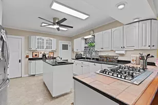 178 W Saveland Ave, Milwaukee, WI 53207 - Photo 13
