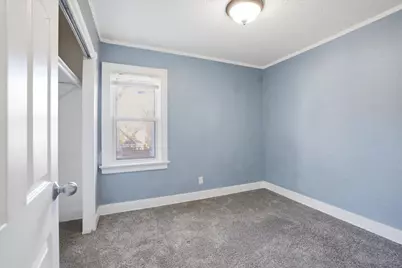 2148 S 91st St, West Allis, WI 53227 - Photo 7