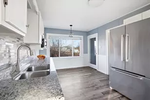 2148 S 91st St, West Allis, WI 53227 - Photo 5