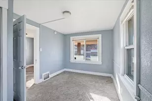 2148 S 91st St, West Allis, WI 53227 - Photo 13