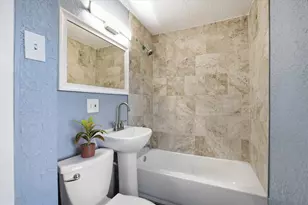 2148 S 91st St, West Allis, WI 53227 - Photo 11