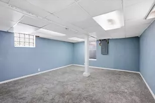 2148 S 91st St, West Allis, WI 53227 - Photo 17