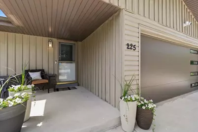 225 N 166th St, Brookfield, WI 53005 - Photo 3