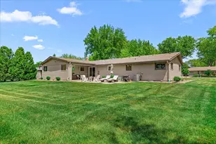 225 N 166th St, Brookfield, WI 53005 - Photo 35