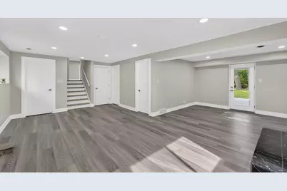 250 W Suburban Ct, Fox Point, WI 53217 - Photo 13