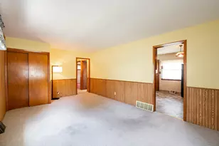 3239 S 54th St, Milwaukee, WI 53219 - Photo 9