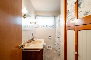 3239 S 54th St, Milwaukee, WI 53219 - Photo 15