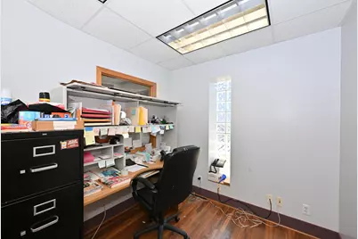 3915 W Capitol Dr, Milwaukee, WI 53216 - Photo 17