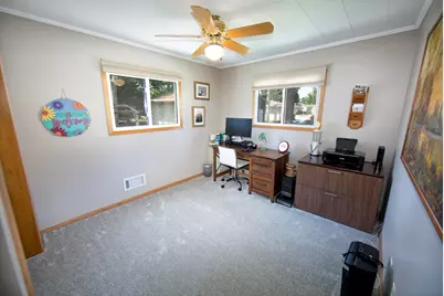 2419 S 81st St, West Allis, WI 53219 - Photo 17