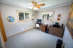 2419 S 81st St, West Allis, WI 53219 - Photo 21