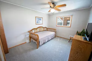 2419 S 81st St, West Allis, WI 53219 - Photo 15