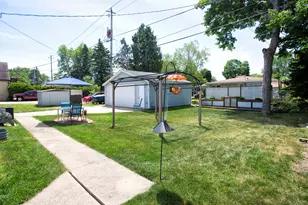 2419 S 81st St, West Allis, WI 53219 - Photo 25