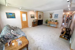 2419 S 81st St, West Allis, WI 53219 - Photo 3