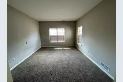 118  Manchester Dr, Waukesha, WI 53188 - Photo 11
