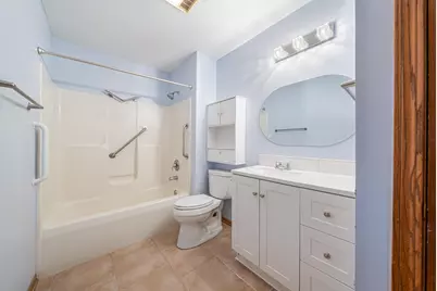 11014  Mequon Square Dr, Mequon, WI 53092 - Photo 23