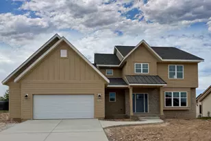 N54W19407 Kearney Ln, Menomonee Falls, WI 53051 - Photo 1