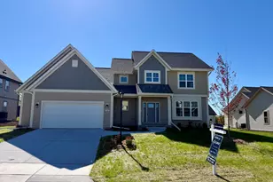 N54W19407 Kearney Ln, Menomonee Falls, WI 53051 - Photo 1