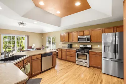 11034 W Bradley Rd, Milwaukee, WI 53224 - Photo 13